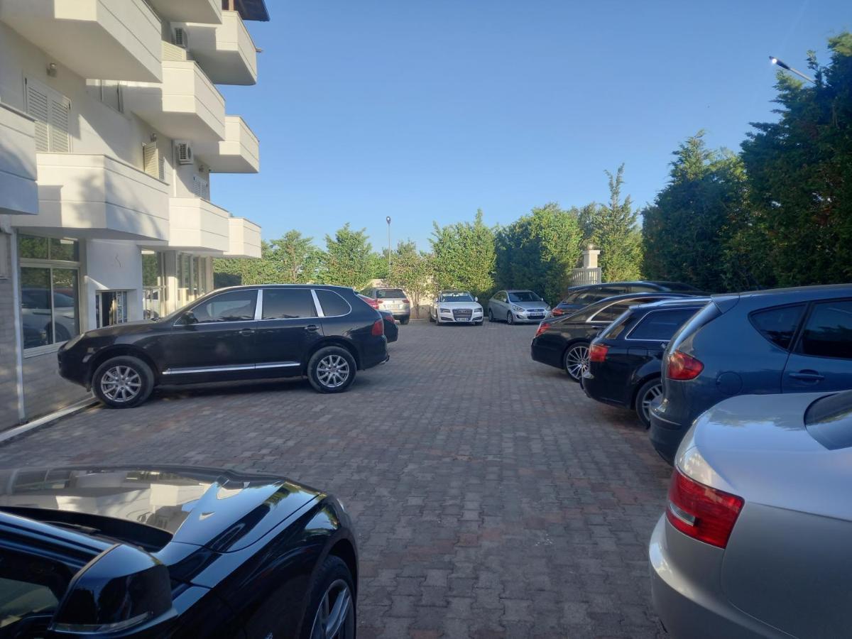 Hotel Relax Dhërmi 외부 사진