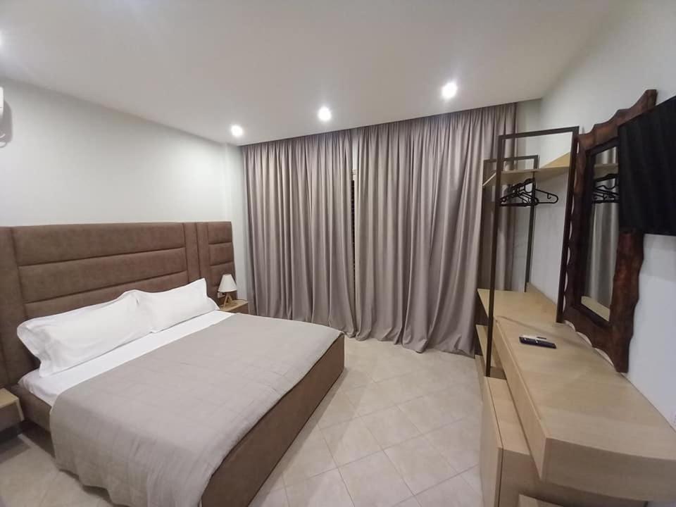 Hotel Relax Dhërmi 외부 사진