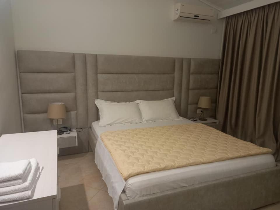 Hotel Relax Dhërmi 외부 사진