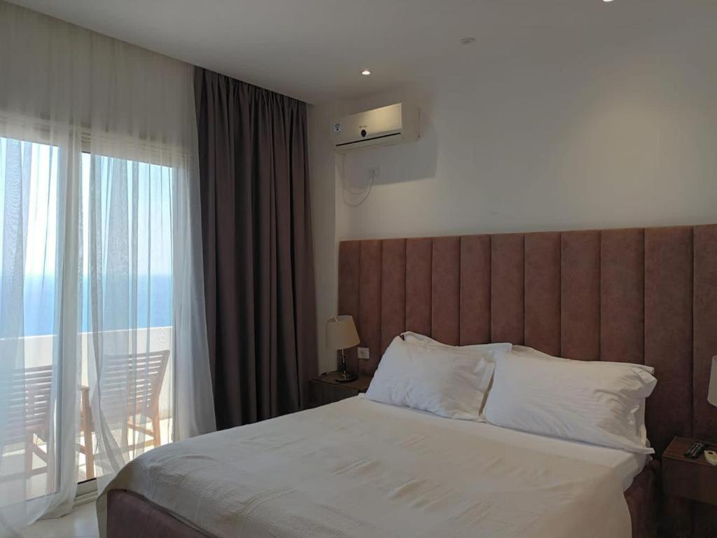 Hotel Relax Dhërmi 외부 사진