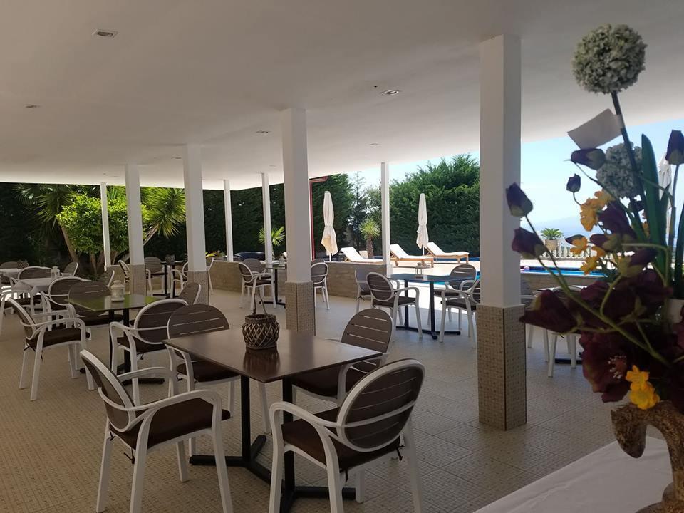 Hotel Relax Dhërmi 외부 사진